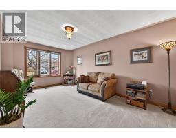 60 HIGHLAND Boulevard - 17