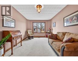 60 HIGHLAND Boulevard - 18