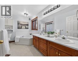 60 HIGHLAND Boulevard - 28