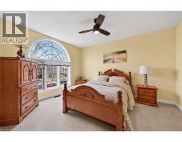 60 HIGHLAND Boulevard - 32