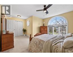 60 HIGHLAND Boulevard - 33