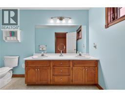 60 HIGHLAND Boulevard - 35