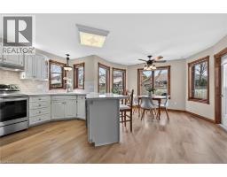 60 HIGHLAND Boulevard - 6