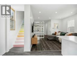 42 PALACE Street - 11