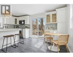 42 PALACE Street - 13