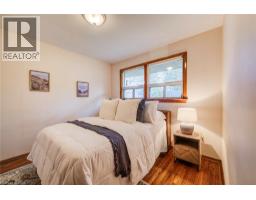 25 DIETZ Avenue S - 11