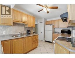 324 MAVERICK Street - 11