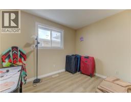 110 HAZELGLEN Drive - 16