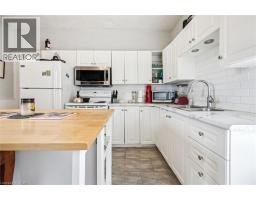 156 WELLINGTON Street N - 13