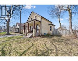 156 WELLINGTON Street N - 3