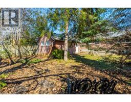 58 LOWREY Avenue S - 39