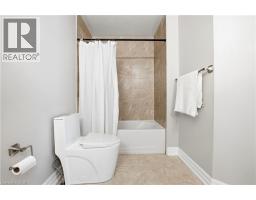 219 MOORLANDS Crescent - 15