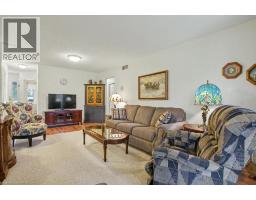 50 MIDLAND Drive UnitNo. 17 - 13