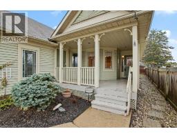 50 MIDLAND Drive UnitNo. 17 - 3