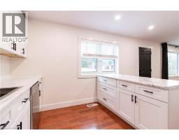 1719 SNYDERS Road E - 6