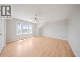 9 RED CLOVER Crescent - 29