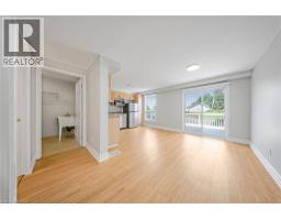 9 RED CLOVER Crescent - 7