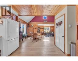 109 MCNAB Street E - 18