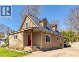 109 MCNAB Street E - 2