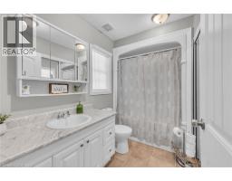 109 MCNAB Street E - 23