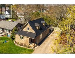 109 MCNAB Street E - 35