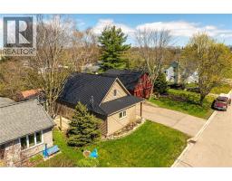 109 MCNAB Street E - 37