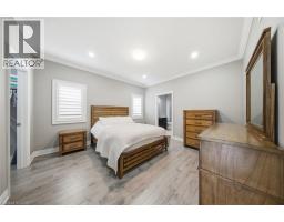 194 DONLY Drive S UnitNo. 12 - 12