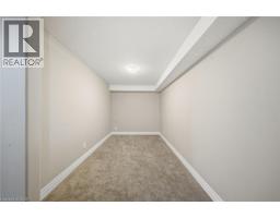 194 DONLY Drive S UnitNo. 12 - 25