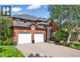 232 THE LIONS Gate - 2