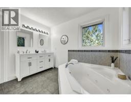 232 THE LIONS Gate - 23