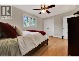 232 THE LIONS Gate - 26