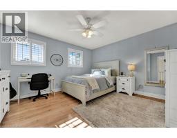 232 THE LIONS Gate - 29