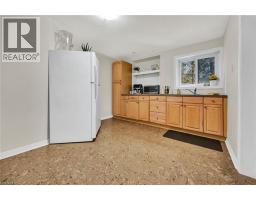 232 THE LIONS Gate - 34