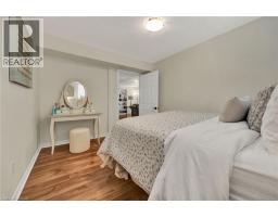232 THE LIONS Gate - 36