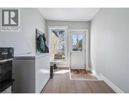 580 MAIN Street E - 14