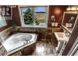 31 CHAPEL Street - 33