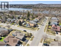 35 MELRAN Drive - 40