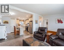 22 COPPER BEECH Drive - 4