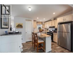 22 COPPER BEECH Drive - 7