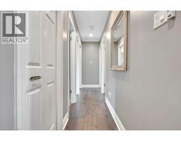 34 LESLIE Avenue - 16