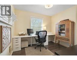 34 LESLIE Avenue - 23