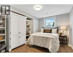 34 LESLIE Avenue - 28