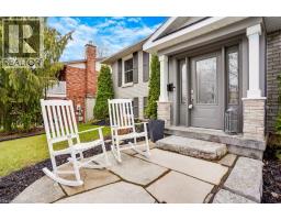 34 LESLIE Avenue - 3