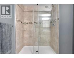 34 LESLIE Avenue - 31