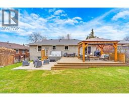 34 LESLIE Avenue - 36