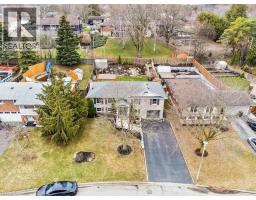 34 LESLIE Avenue - 46