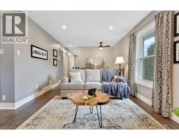 34 LESLIE Avenue - 8