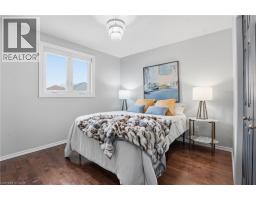 6 MCCORMICK Way - 18