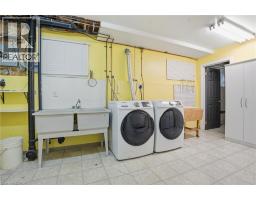 6 MCCORMICK Way - 33