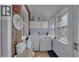 2330 WILSON Street W - 29